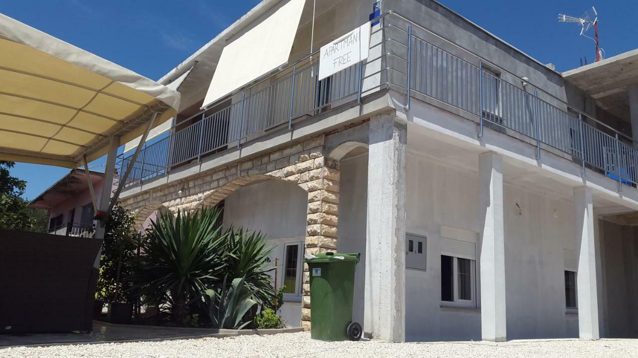 Apartmani Lamani Bibinje Exterior foto